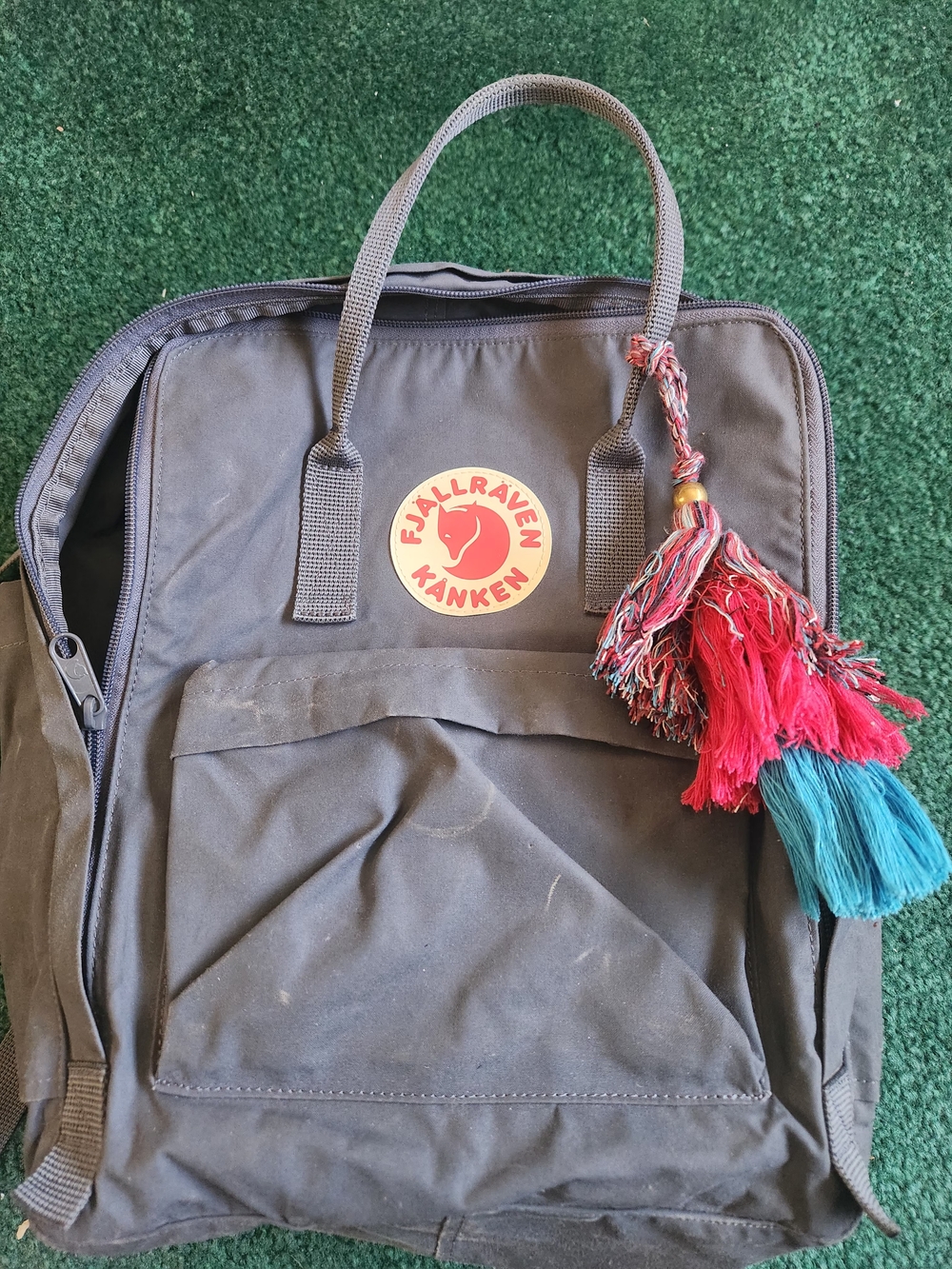 Fjallraven Kånken Interior View Backpack in Dark Gray and Black